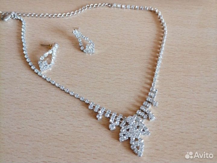 Ожерелье, серьги