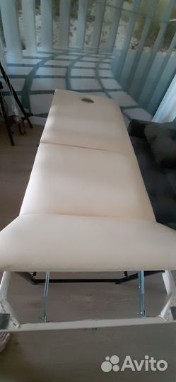 Массажный стол складной,трехсекционный