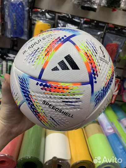 Футбольный мяч профессиональный