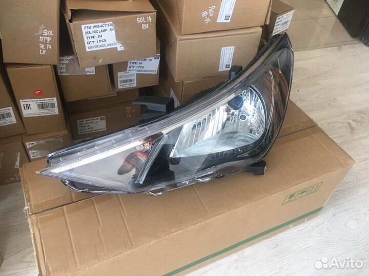 Фара левая Hyundai Solaris 2