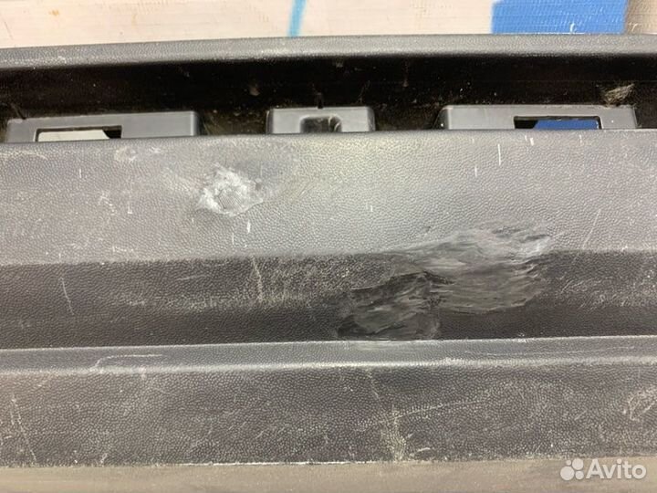 Юбка бампера задняя Volkswagen Touareg 2019