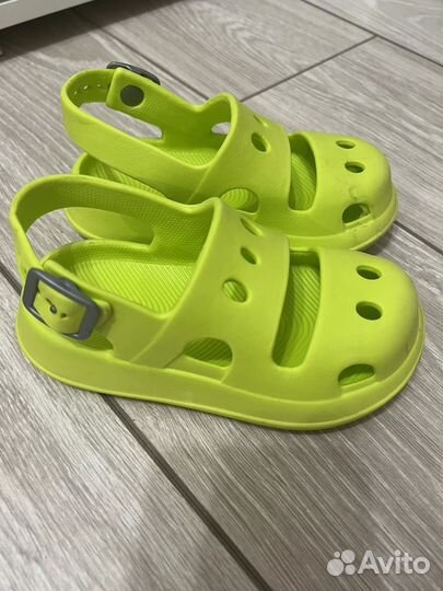 Сандалии crocs детские