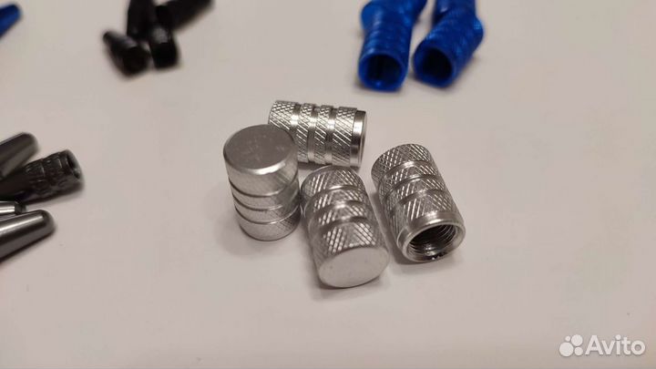 Колпачки на нипель колеса 4 шт