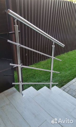 Перила для лестницы готовые к установке длина 1м/п