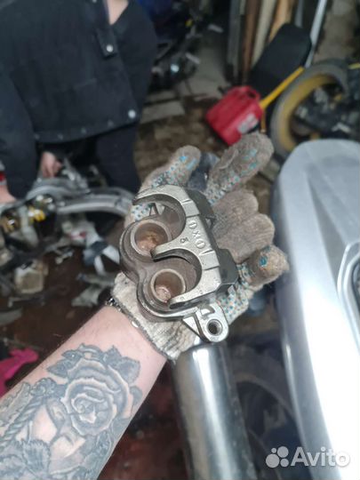 Yamaha yzf r6 суппорт задний