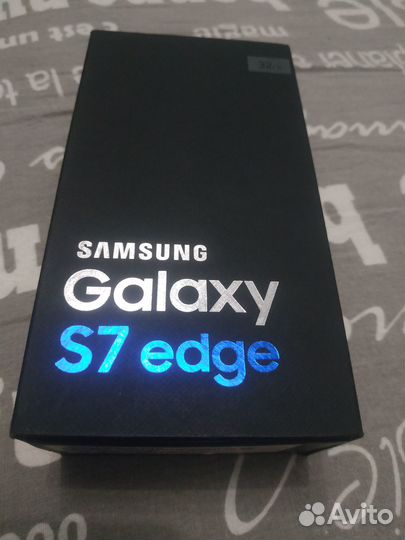 Телефон Samsung galaxy s7edge