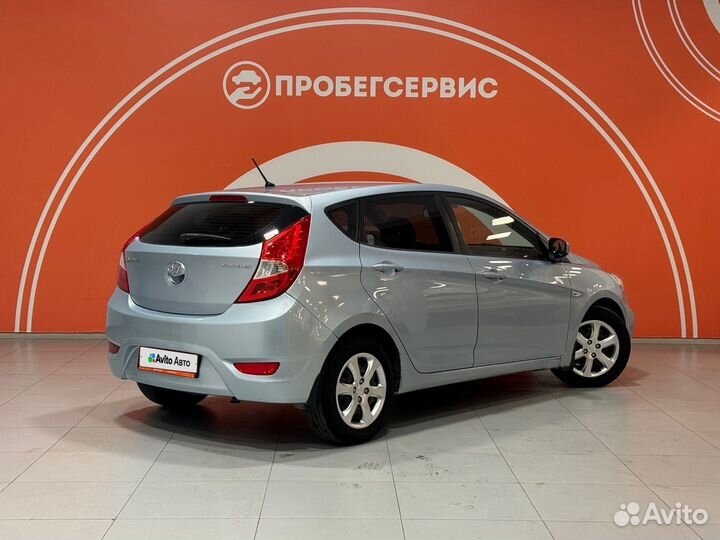 Hyundai Solaris 1.4 AT, 2011, 201 260 км