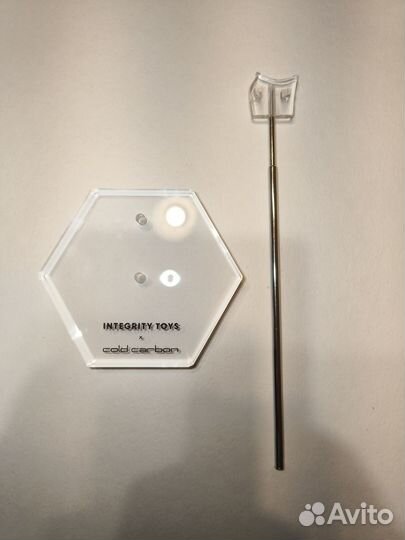 Бронь. Подставка