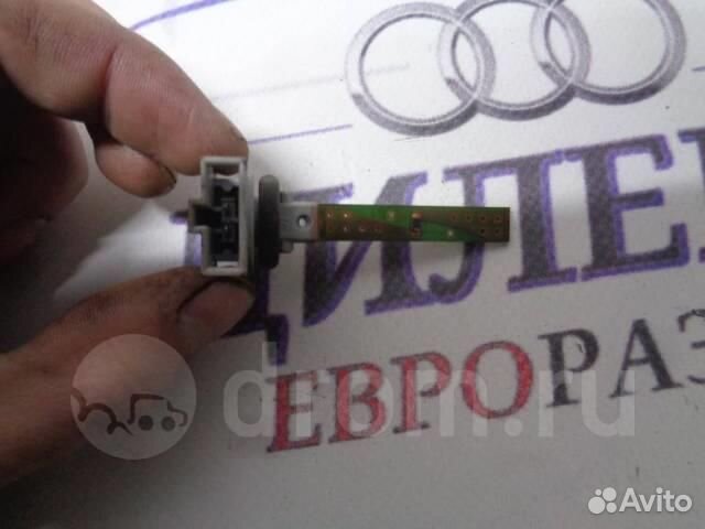 Датчик температуры воздуха VW Touareg 2002-2010