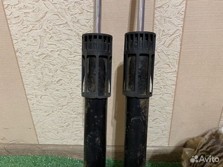 Амортизатор задний Skoda Octavia A7