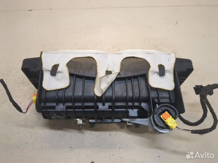 Airbag пассажира Volkswagen Beetle