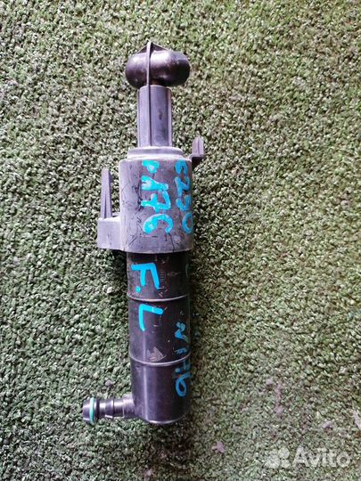 Форсунка омывателя фар передняя левая Mercedes