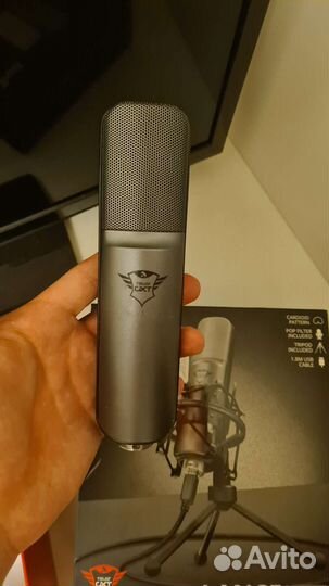 Микрофон Trust GXT 242 Lance