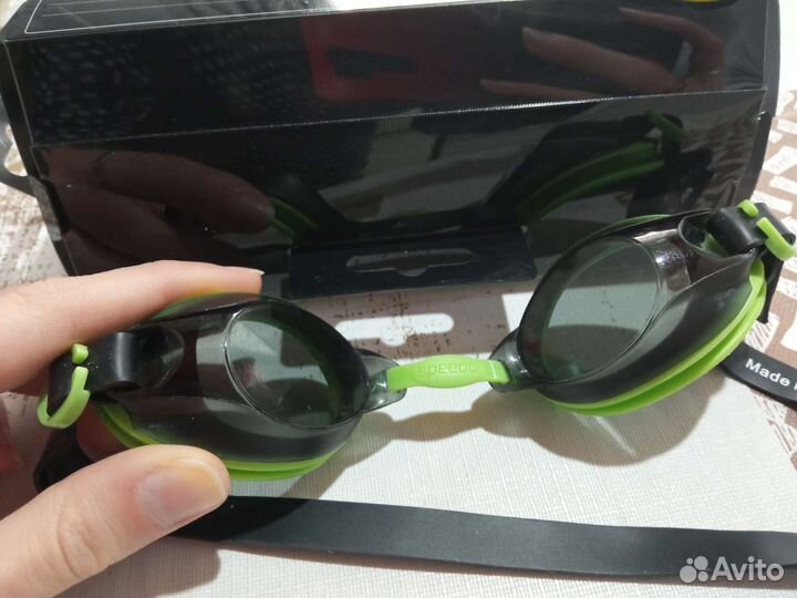 Очки для плавания speedo