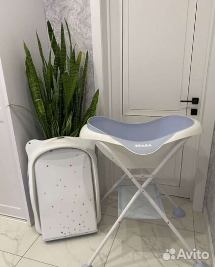 Ванная +подставка под ванну и пеленальный столик