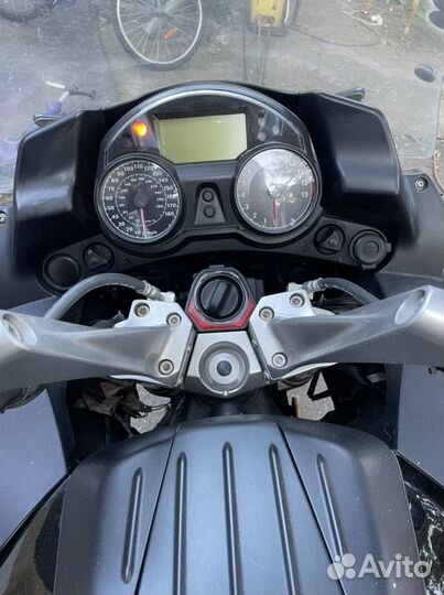 Продаю мотоцикл Кавасаки гтр 1400