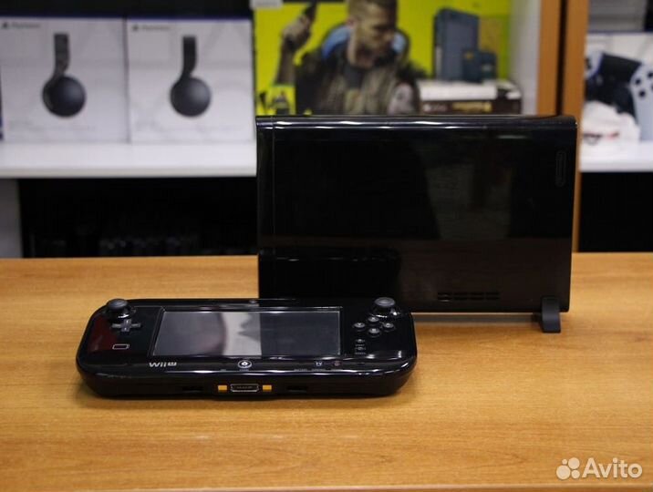 Приставка Nintendo Wii U Premium Pack 32GB бу