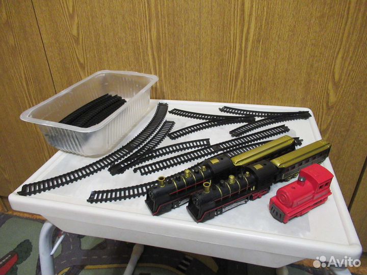 Жел.дорога с парововозиками под рем.или запчасти