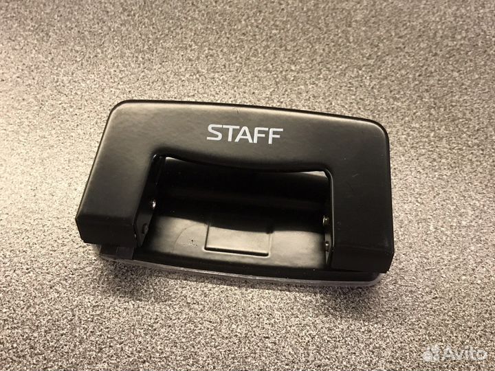 Новый дырокол Staff