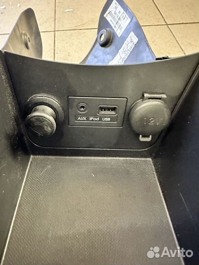 Центральная консоль Hyundai Solaris 11-17 г