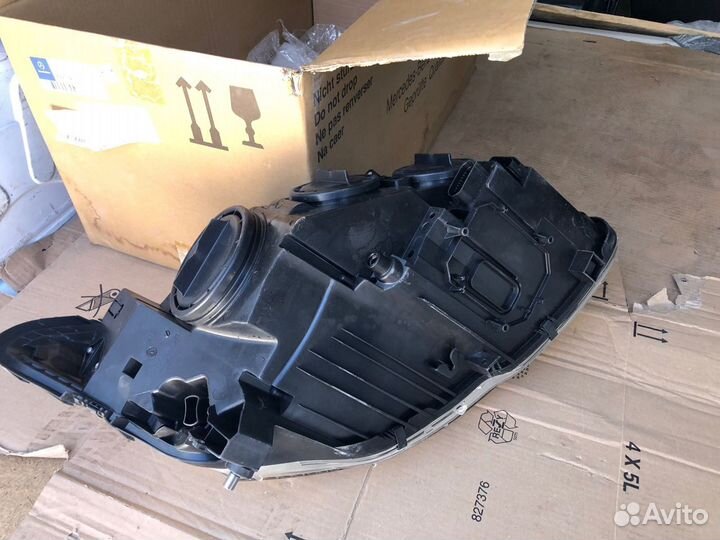 Фара левая для W221 A2218204361