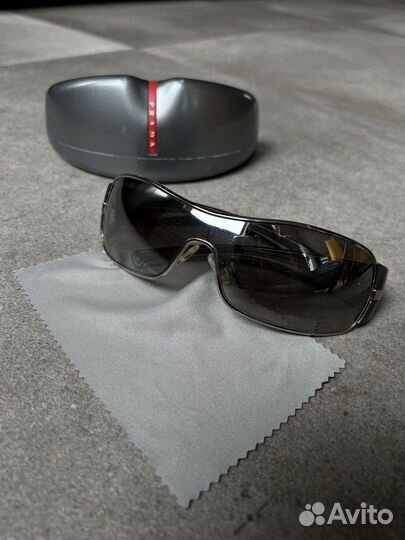 Солнцезащитные очки Prada оригинал