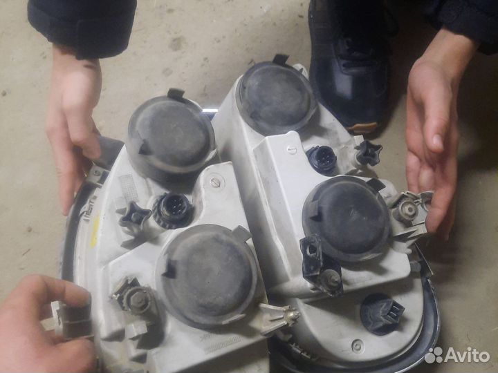 Фары на Волгу 31105