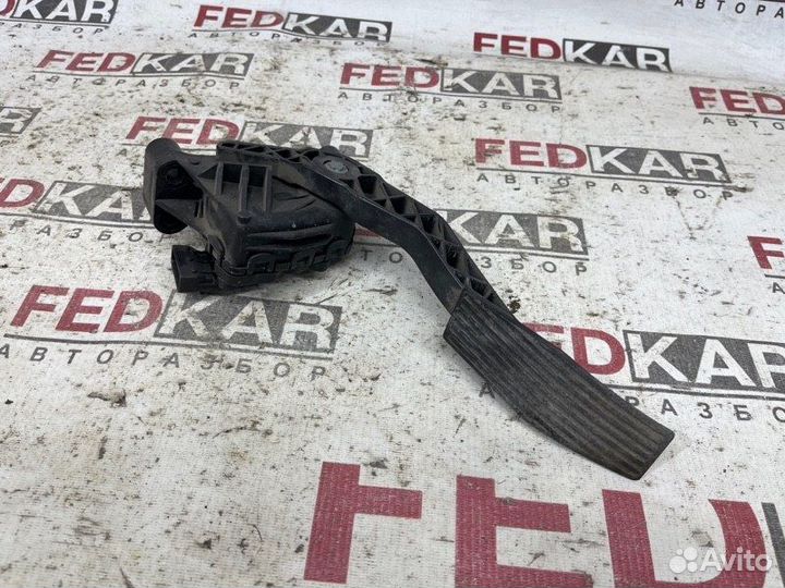 Педаль газа Opel Astra H Z18XER 2007