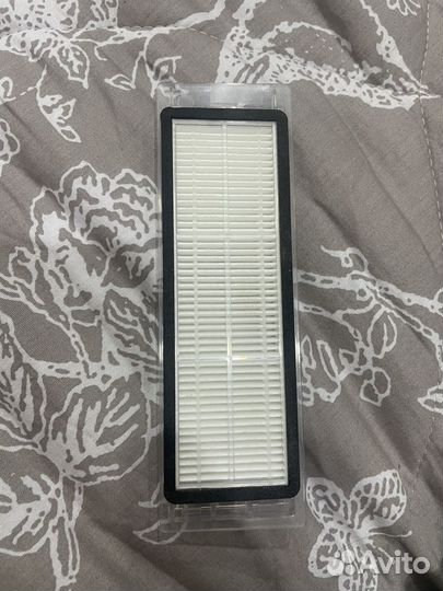 Фильтр и щетки для робот пылесоса