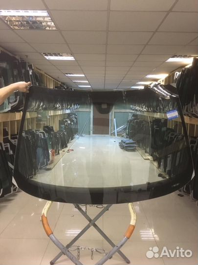 Лобовое стекло на Вольво хс90 Volvo xc90