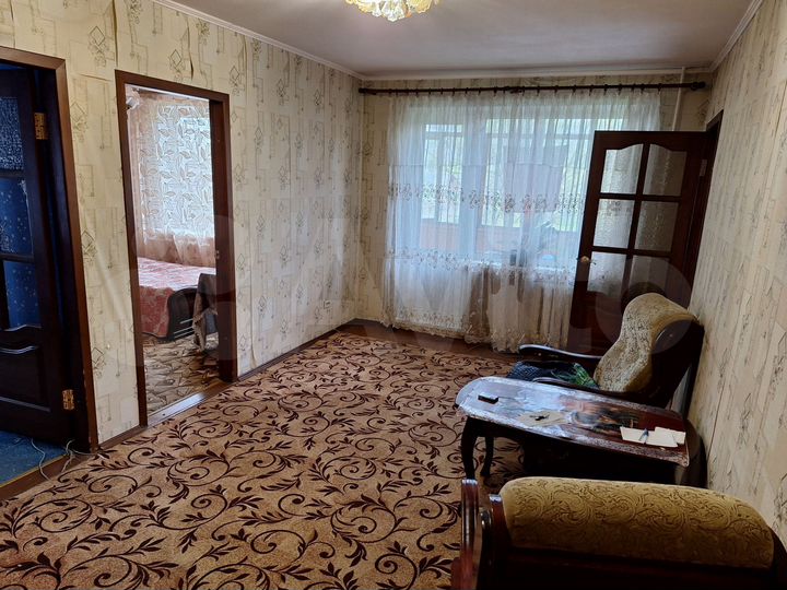 3-к. квартира, 50 м², 3/5 эт.