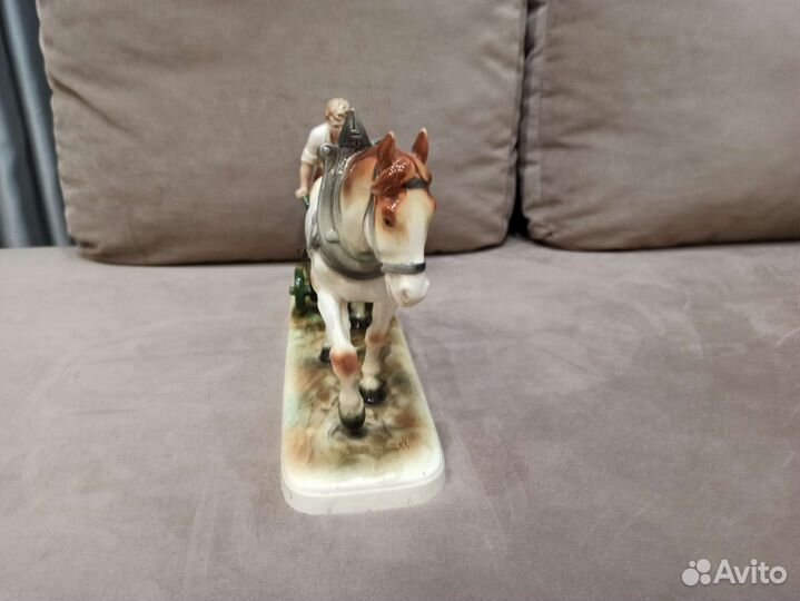 Пахарь Фарфор (фаянс) Германия 40е-50е годы
