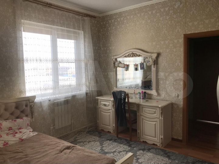 4-к. квартира, 113,5 м², 2/2 эт.