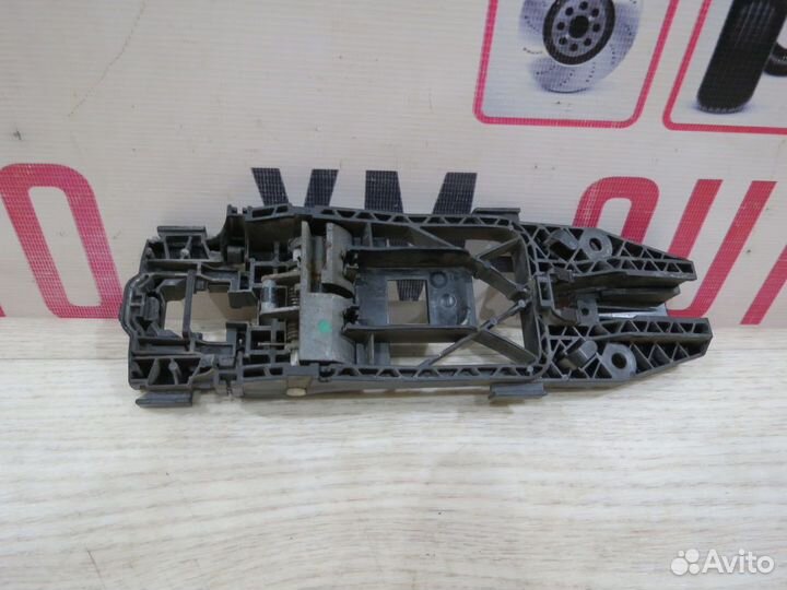 Кронштейн ручки Skoda Fabia