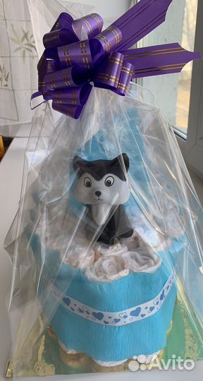 Подарок для малыша (торт из памперсов)