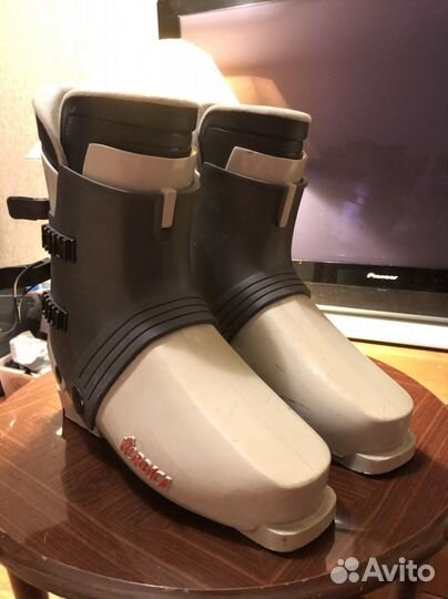 Горные лыжи с ботинками Бу