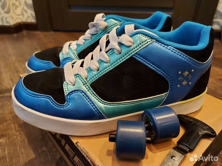 Роликовые кроссовки heelys
