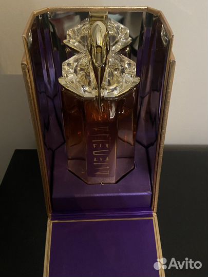 Mugler oud majestueux