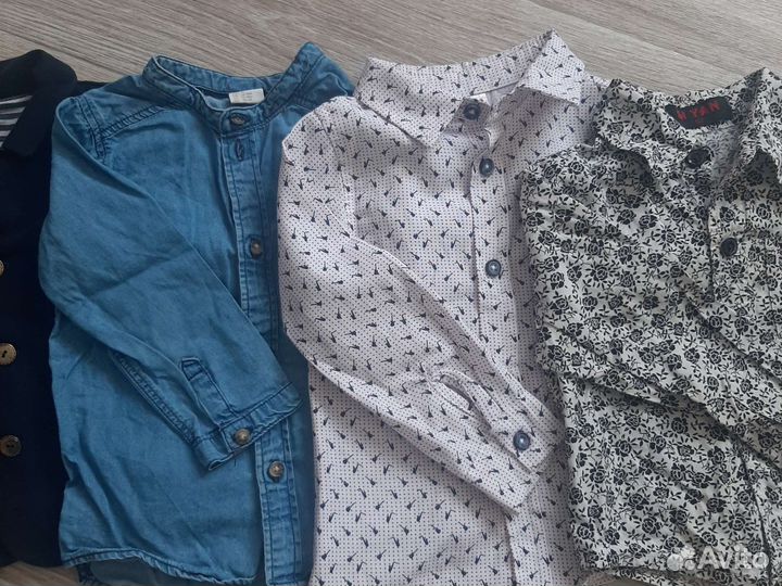 Продам 2 пиджака и 3 рубашки на мальчика 86-92