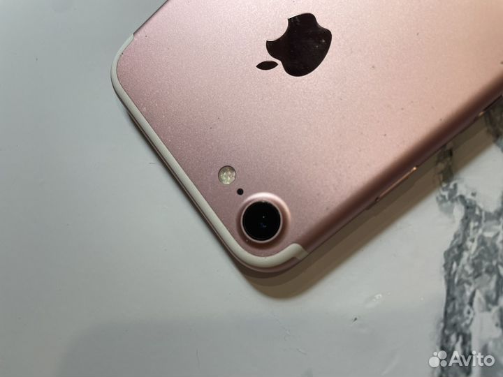 iPhone 7, 32 ГБ