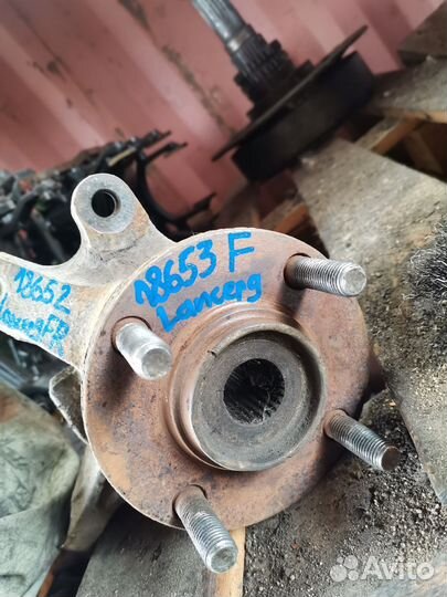 Ступица передняя Mitsubishi Lancer 9 IX