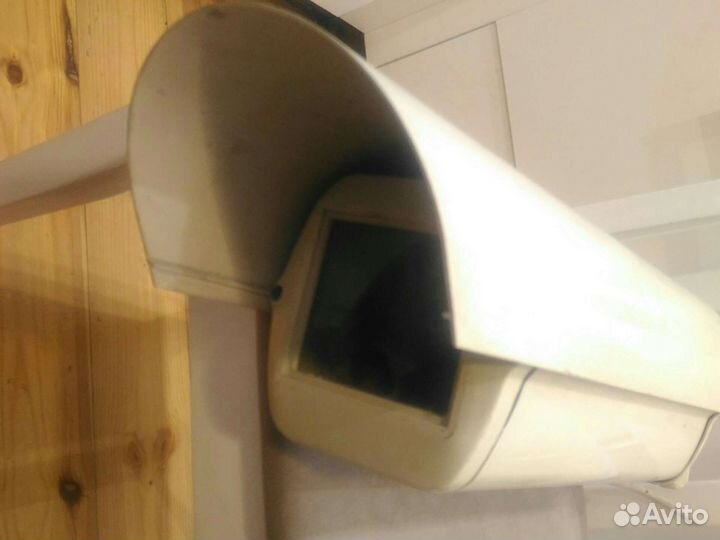 Кожух для камеры видеонаблюдения с креплением