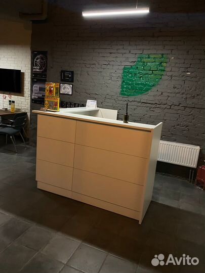 Стойка ресепшн угловая