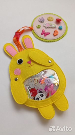 Игрушка искалочка Зайчик из фетра 0+