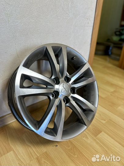 Диски r16 на Outlender 3