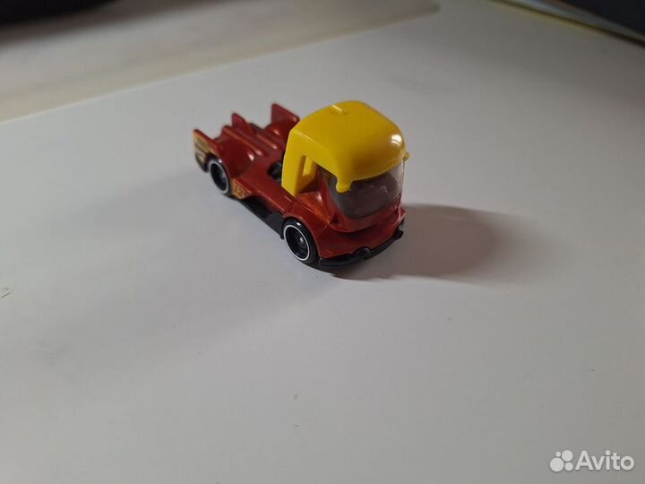 Hot wheels машинки