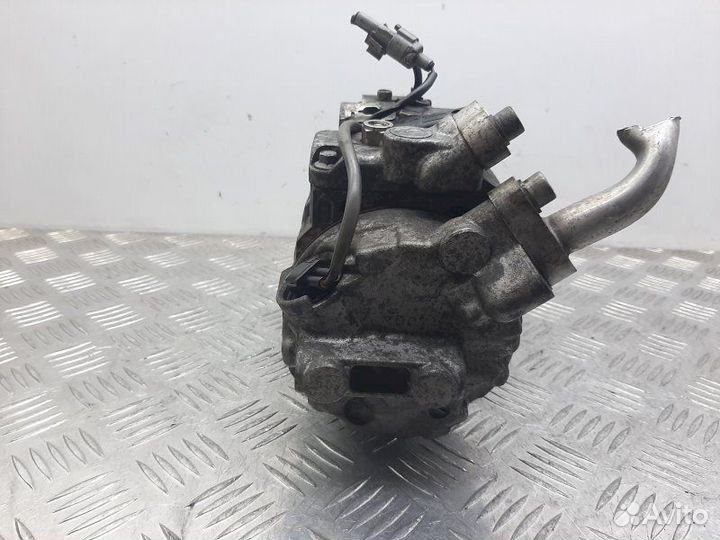 Компрессор системы кондиционирования BMW 1-серия E