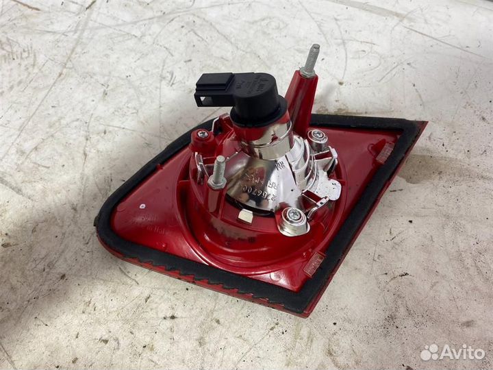 Фонарь задний внутренний левый VW Passat (B6) 200