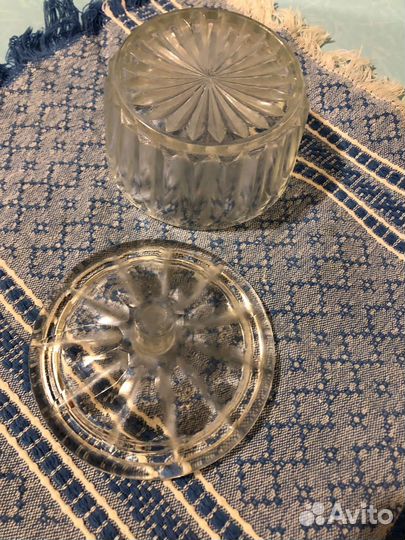 Продам вазочку-конфетницу