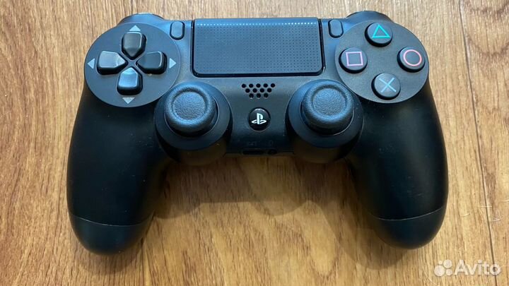 Оригинальный геймпад V2 для Sony ps4. В идеале